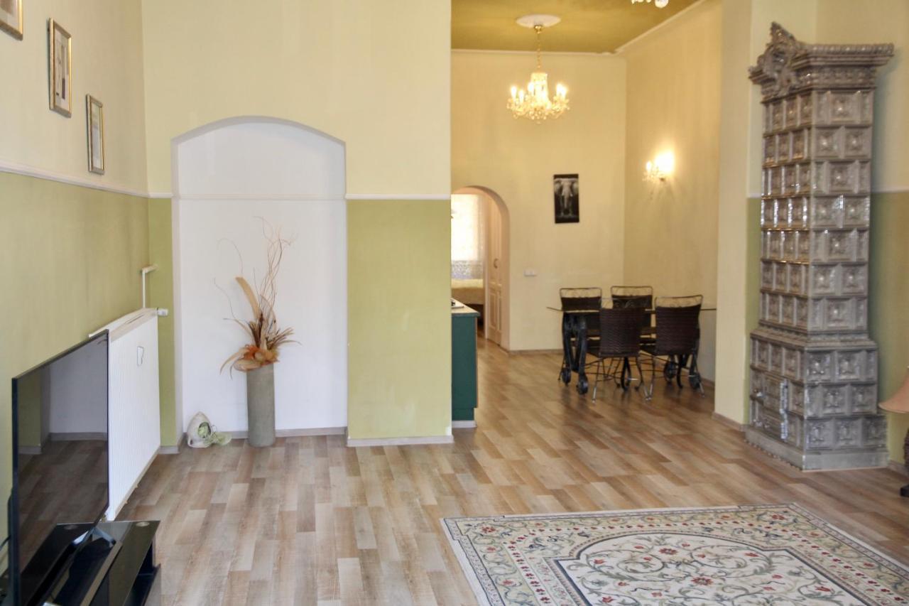 Apartman Sylva na Staré Louce Karlovy Vary Esterno foto